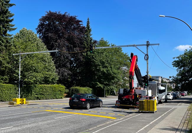 Kabelbrücken werden verwendet, um die verkehrstechnischen Installationen zu schützen.